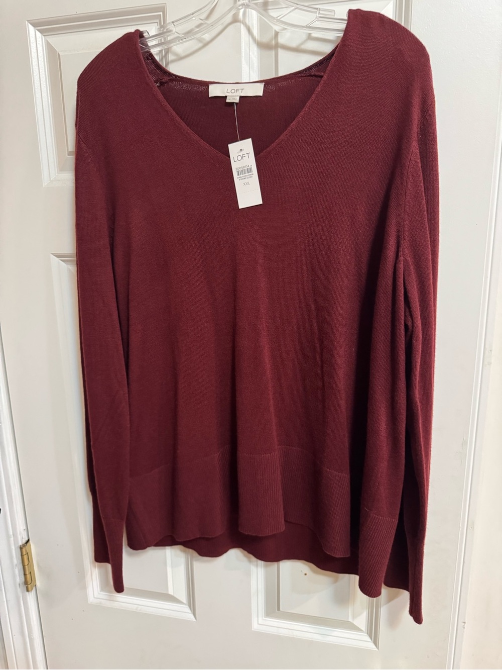 LOFT V-Neck Sweater in Wine
